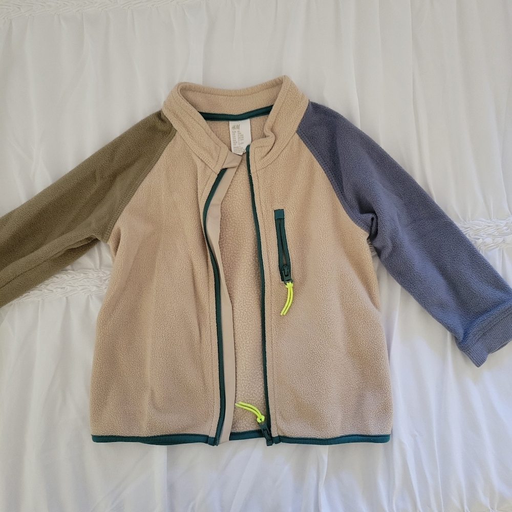 H&M Baby Boy Beige and Teal Fleece Jacket Size 12 MONTHS